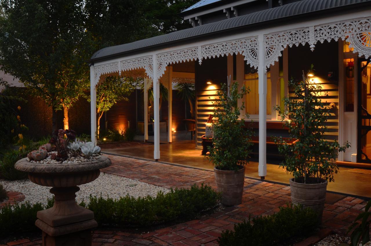 Clement House Bed & Breakfast Benalla Eksteriør bilde