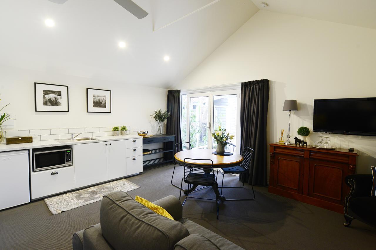 Clement House Bed & Breakfast Benalla Eksteriør bilde