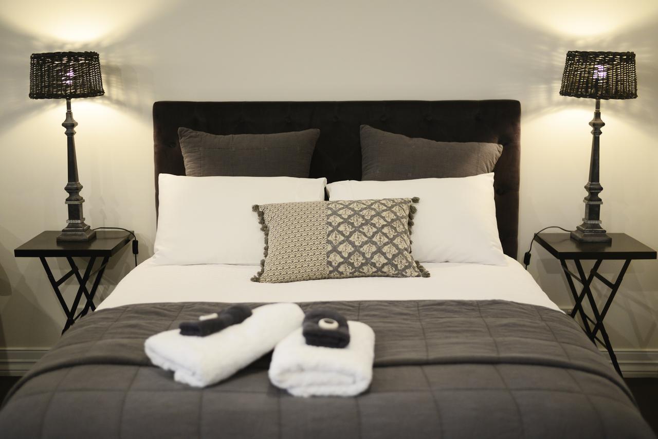 Clement House Bed & Breakfast Benalla Eksteriør bilde